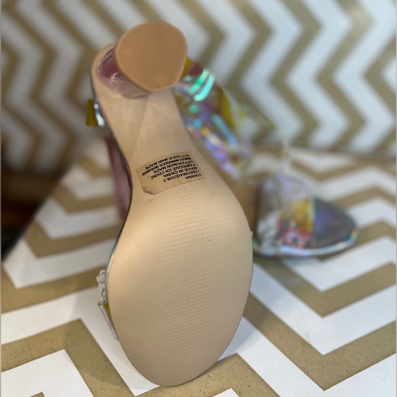 NWOT Shoe Dazzle “Hanna” Clear Transparent Iridescent Retro Strappy Heels, Sz 6 - Picture 6 of 6